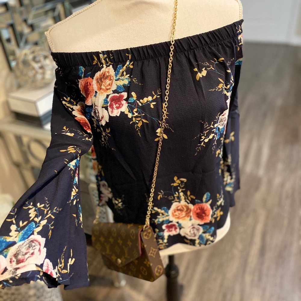 🌷New🌷Boho Floral off the shoulder top - Picture 5 of 8
